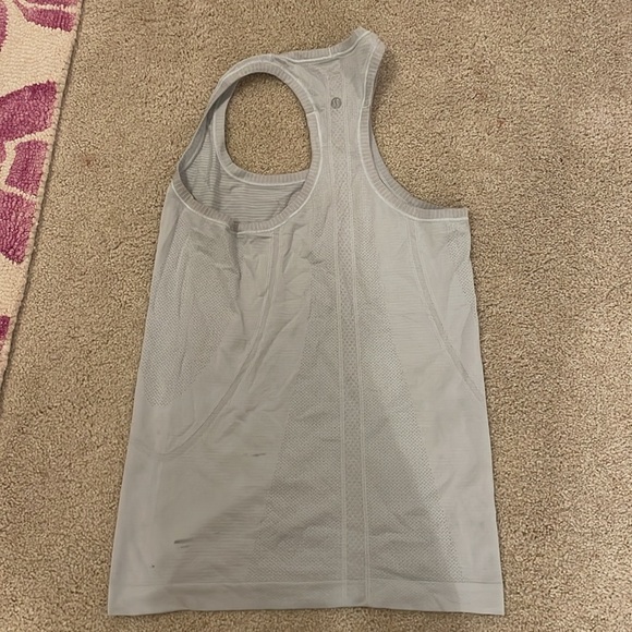 Bundle of 2 LULULEMON PIECES - Picture 5 of 6